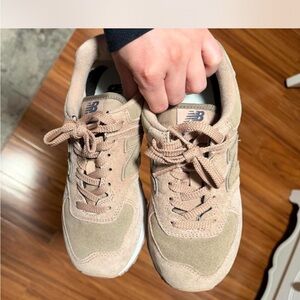 Women’s New Balance 574 mushroom brown